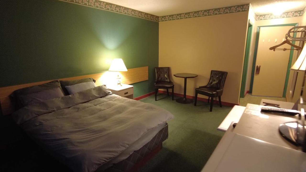 Sundre Motor Inn 외부 사진
